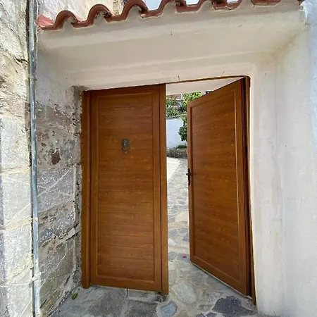 Giannis-kleopatra House 1 Kerames