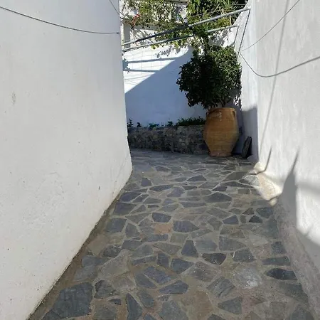 Giannis-kleopatra House 1 Kerames