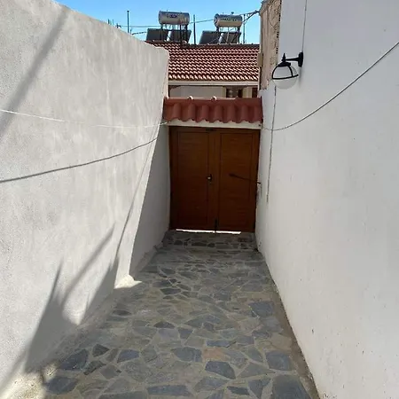 Giannis-kleopatra House 1 *